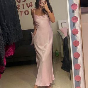 SABLYN taylor dress in color peony ( baby pink ) 100% silk Size small BEST PRICE